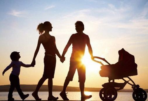 梧桐树保险网：“二孩时代”下 保险才是家庭财务的保障
