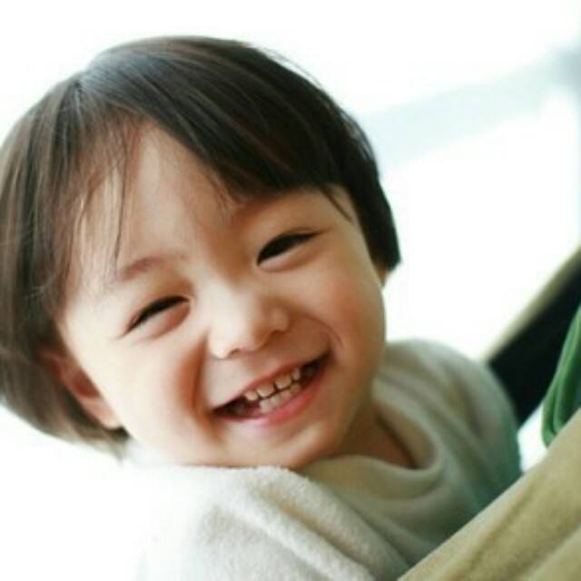 不同年龄段孩子如何购买保险.jpg